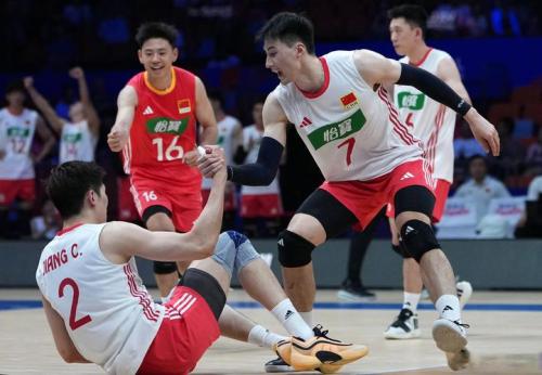 男排联赛季后赛 格局不变 竞争加剧